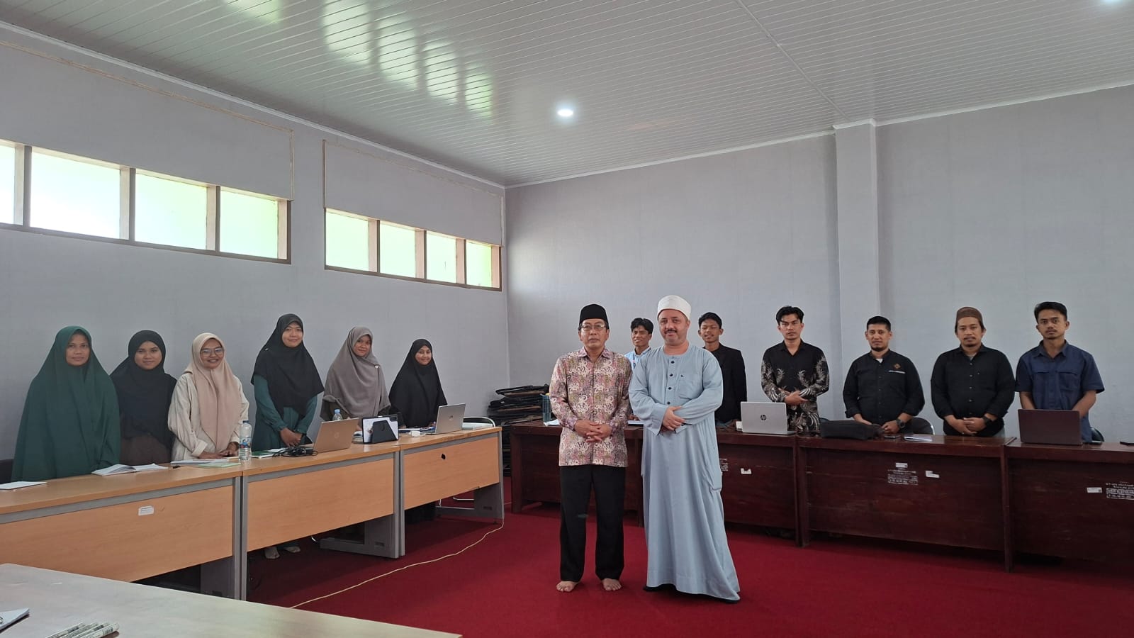 Mahasiswa Pascasarjana IAIN Bone Kuliah Langsung dari Dosen "Native Speaker" Asal Mesir